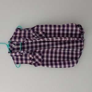Plaid, sleeveless shirt
